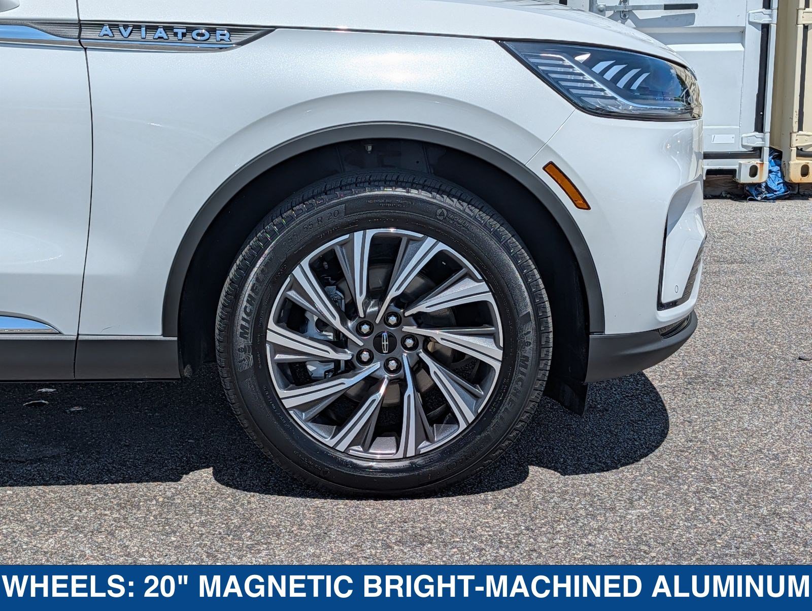 Used 2025 Lincoln Aviator AWD w/ Equipment Group 101A image 12