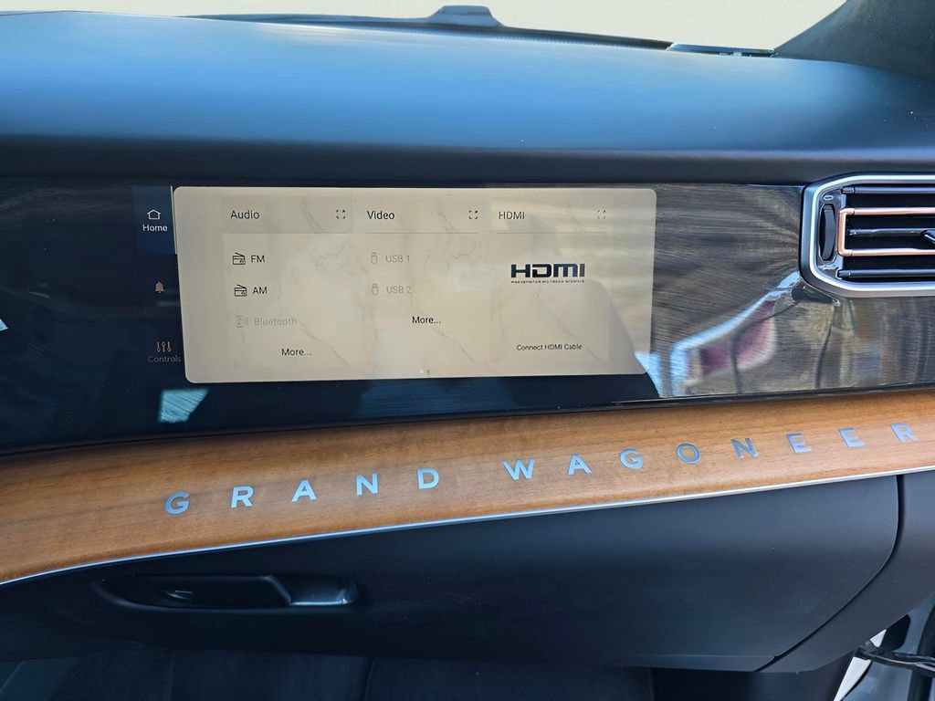 Used 2024 Jeep Grand Wagoneer L Series III AWD/4WD image 64