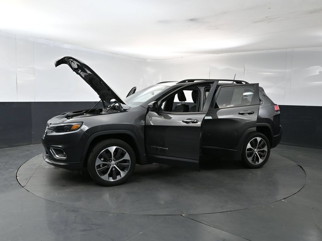 Used 2022 Jeep Cherokee Limited w/ Elite Package AWD/4WD image 27
