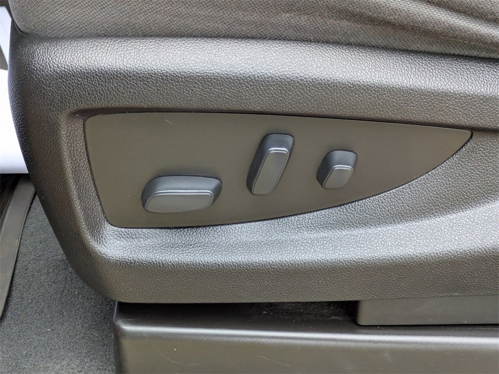 Used 2019 Chevrolet Silverado 1500 LT w/ All Star Edition image 18