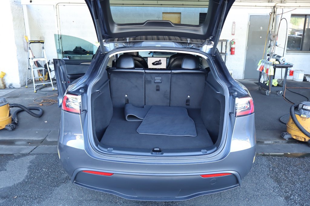 Used 2023 Tesla Model Y Performance AWD/4WD image 36