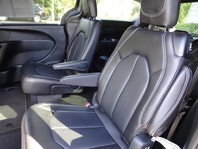 Certified 2026 Chrysler Pacifica Select FWD image 4