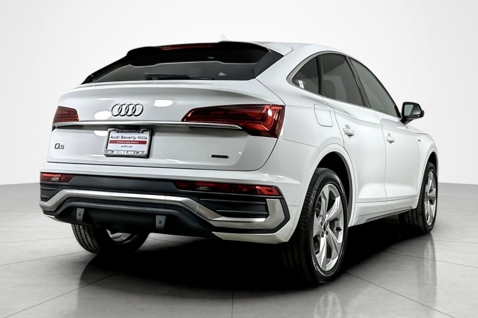 Used 2022 Audi Q5 2.0T Premium Plus w/ Premium Plus Package image 4