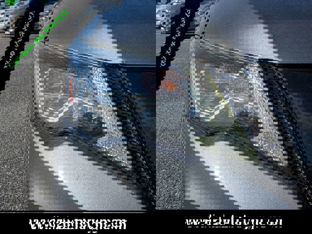 Used 2019 Nissan Pathfinder SL image 10