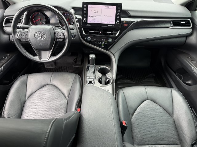 Used 2021 Toyota Camry XSE FWD image 10