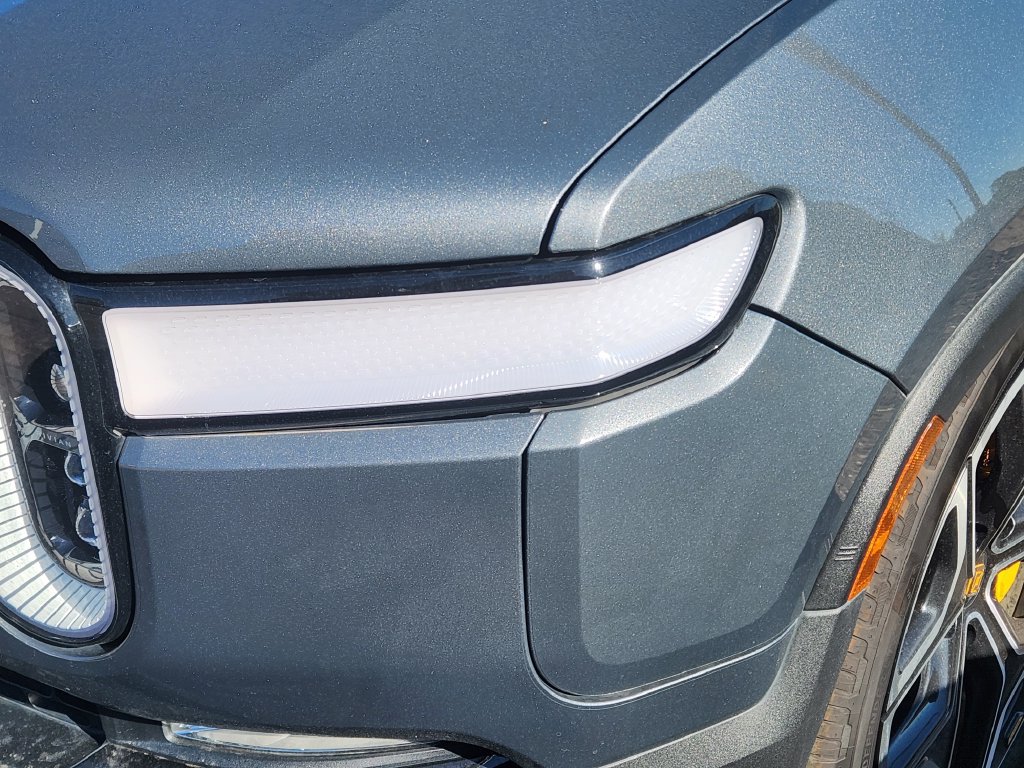 Used 2022 Rivian R1S Launch Edition Quad AWD/4WD image 5