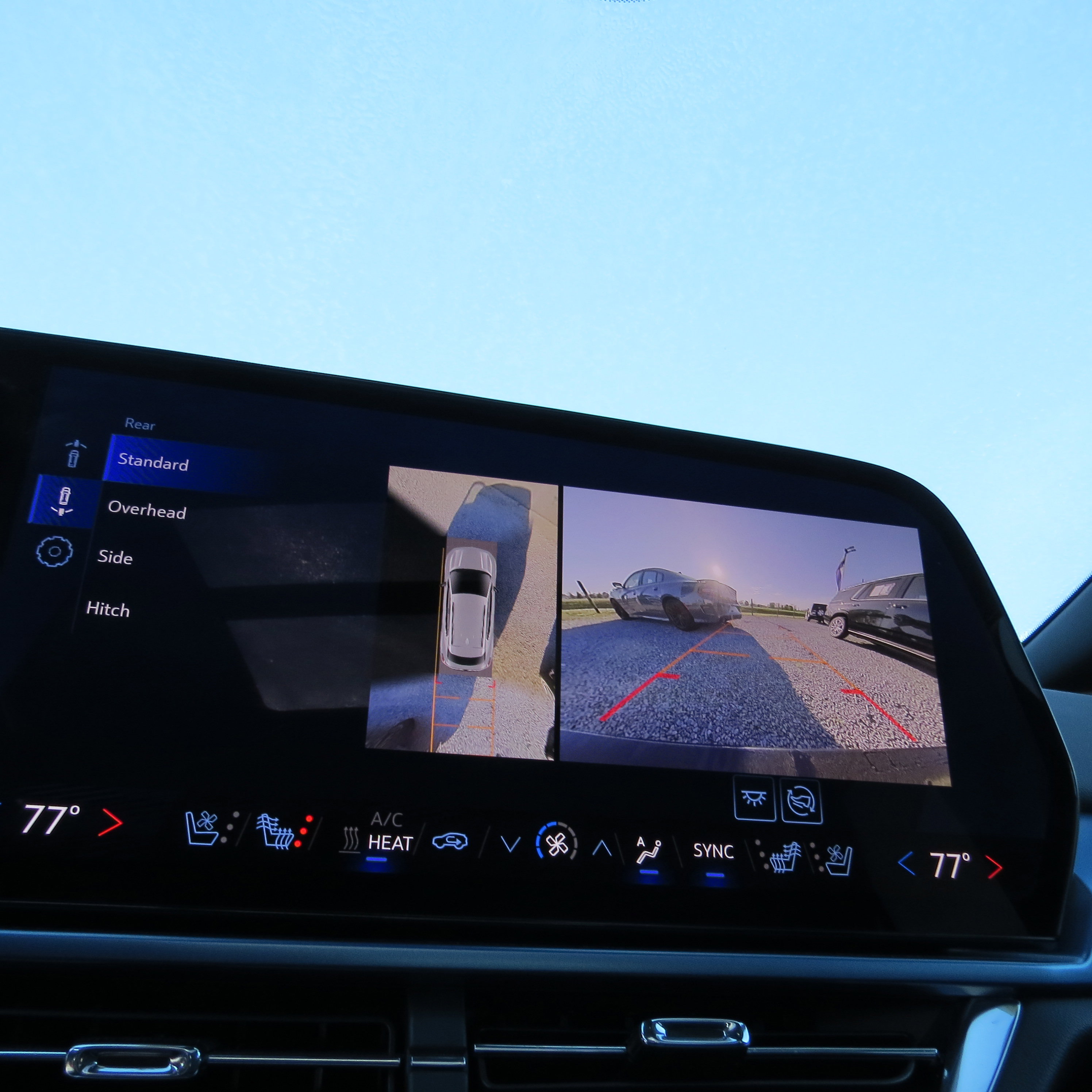 Used 2024 Chevrolet Equinox LT image 10