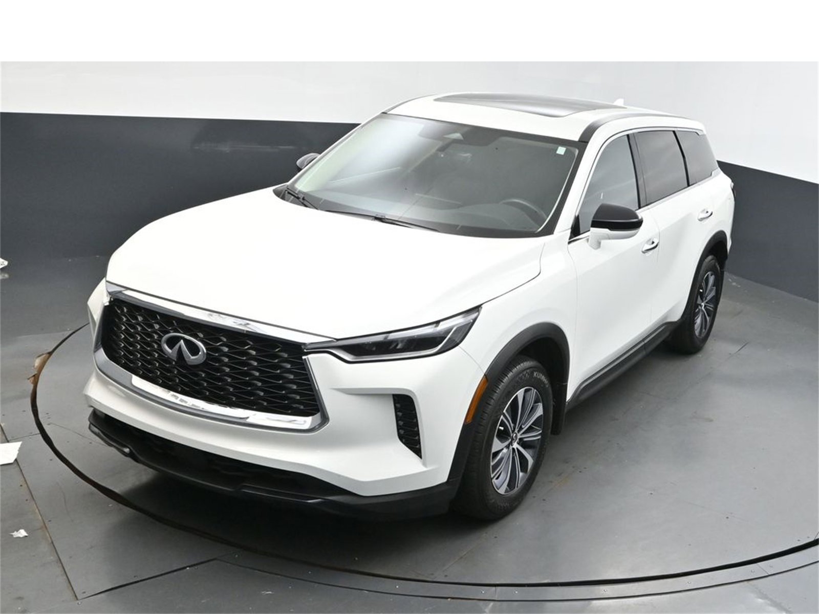 Certified 2025 INFINITI QX60 Pure image 32