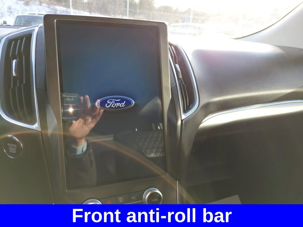 Used 2024 Ford Edge Titanium image 17
