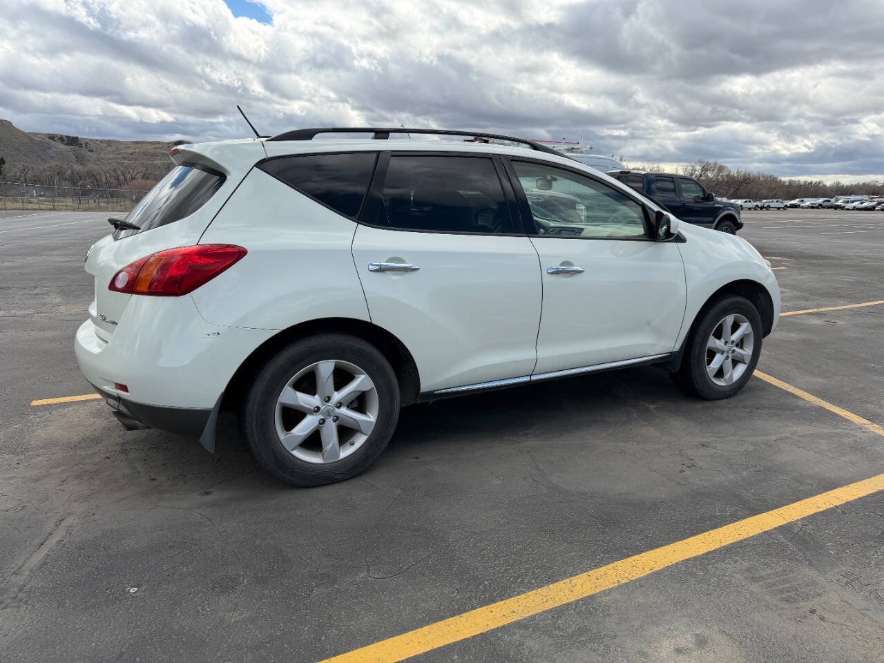 Used 2009 Nissan Murano SL w/ Technology Pkg AWD/4WD image 3