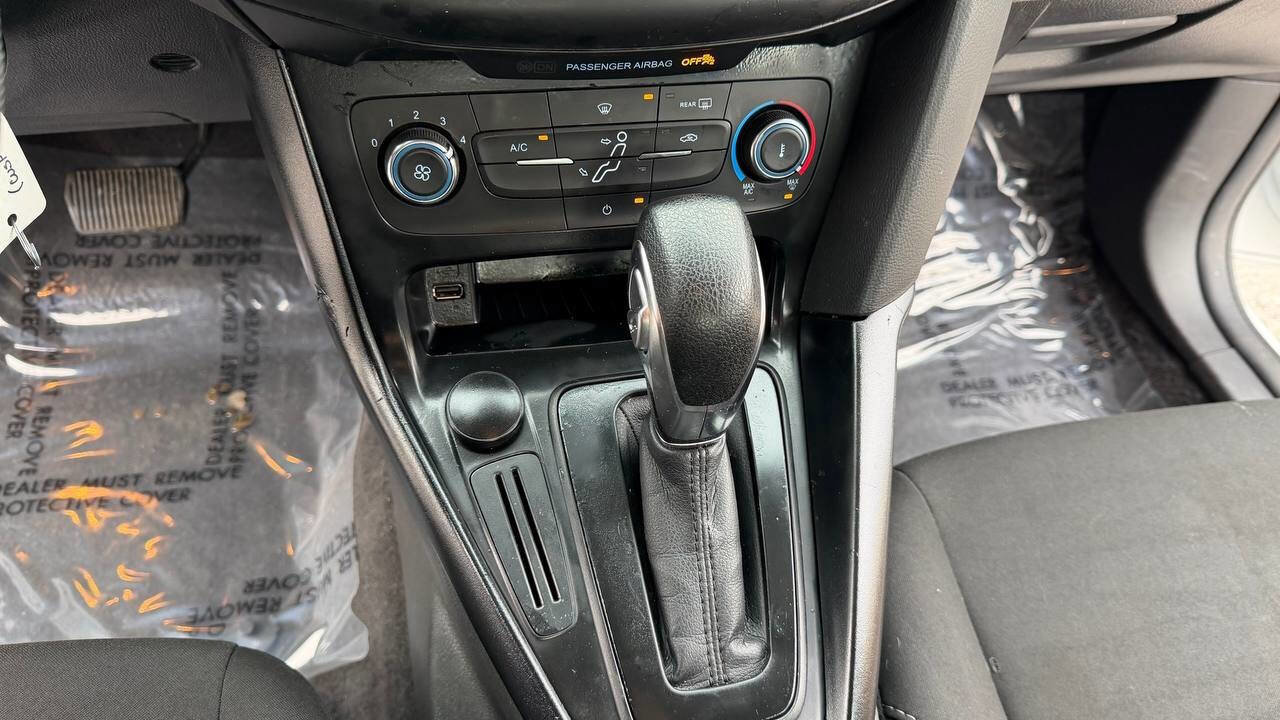 Used 2018 Ford Focus SE image 20