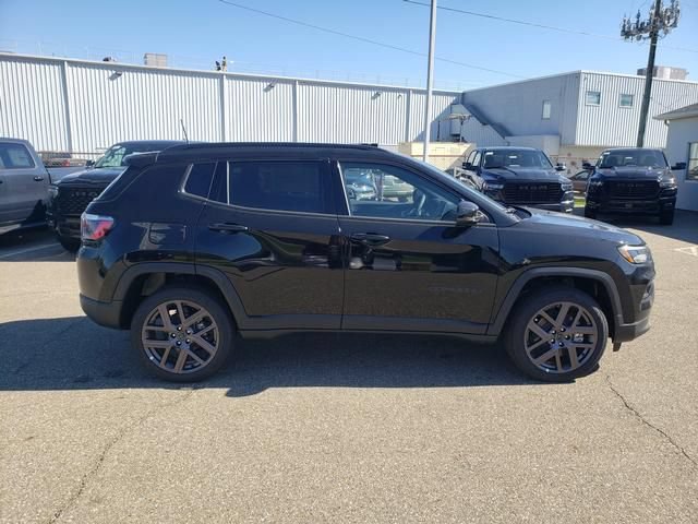 New 2026 Jeep Compass Limited AWD/4WD image 10