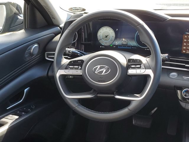 Used 2023 Hyundai Elantra Limited w/ Cargo Package FWD image 31