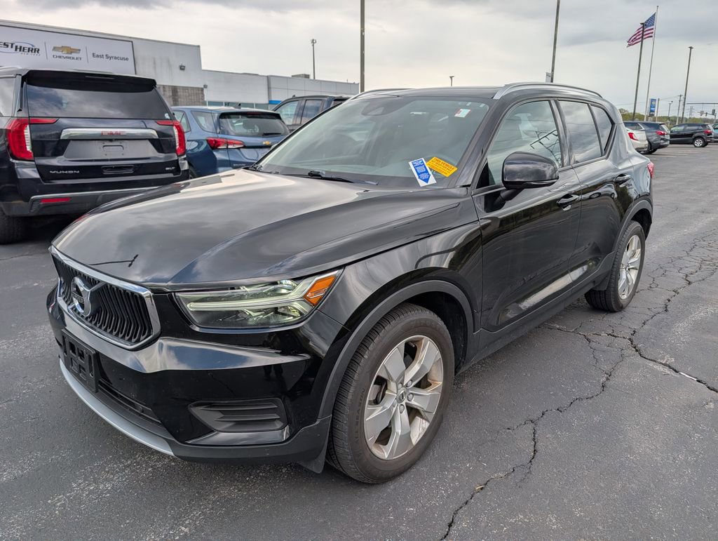Used 2019 Volvo XC40 T5 Momentum AWD/4WD image 5