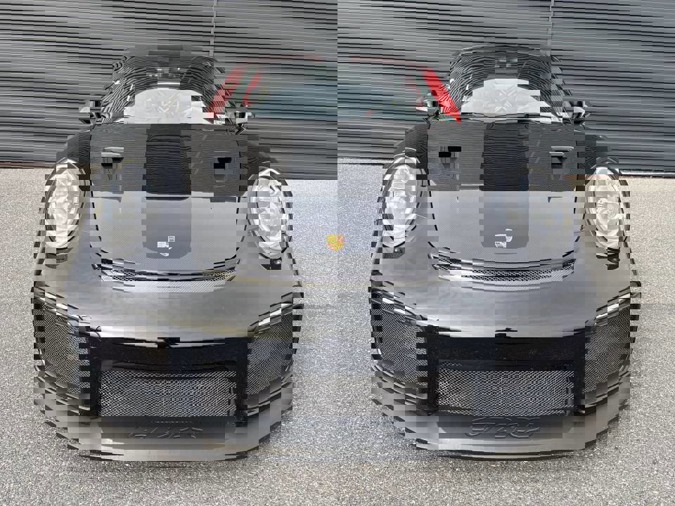 Used 2018 Porsche 911 GT2 RS image 8