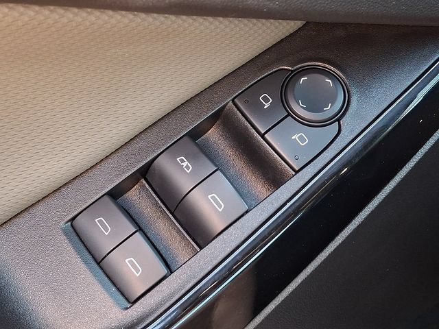 Used 2025 Chevrolet Equinox LT w/ Convenience Package II AWD/4WD image 24