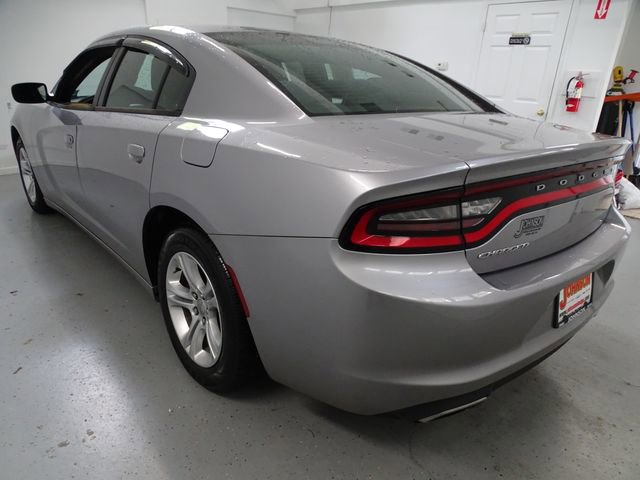 Used 2016 Dodge Charger SE RWD image 16
