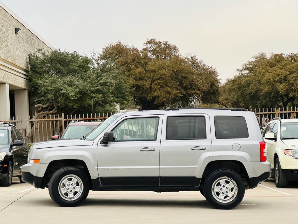 Used 2016 Jeep Patriot Sport w/ Power Value Group FWD image 5