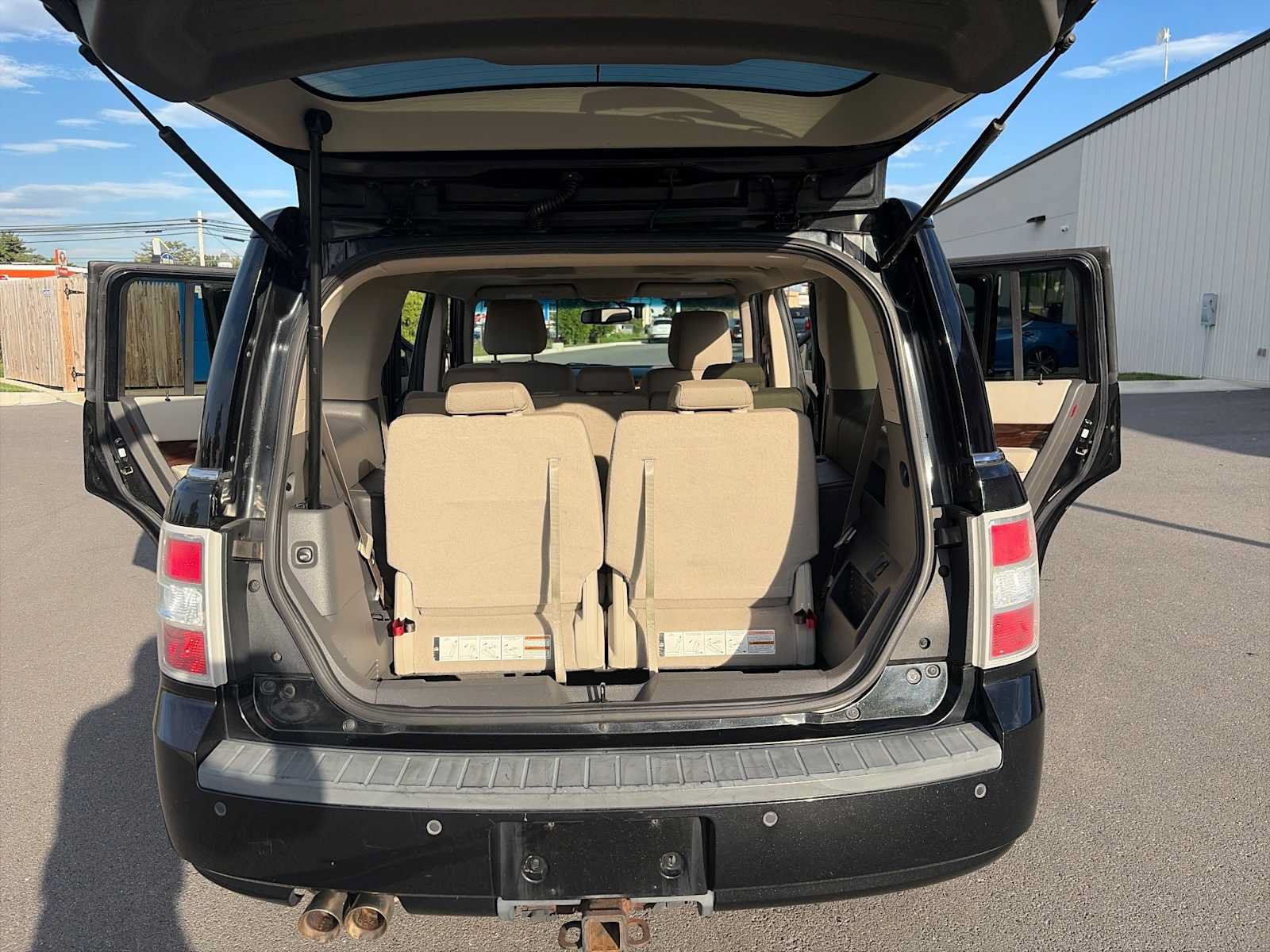 Used 2011 Ford Flex SEL w/ Rapid Spec Order Code FWD image 21