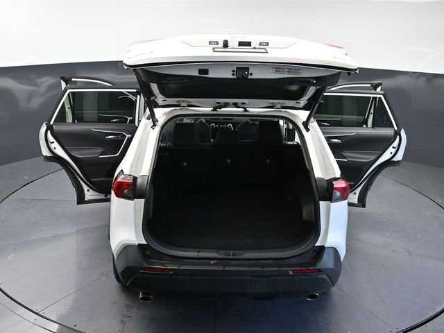 Used 2022 Toyota RAV4 XLE w/ Convenience Package image 44