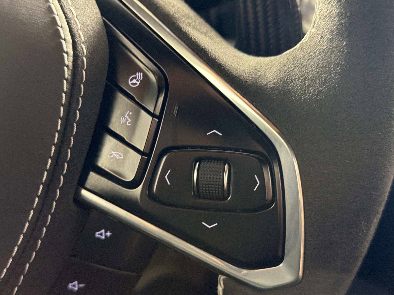 Used 2025 Chevrolet Corvette Z06 w/ Battery Protection Package image 41