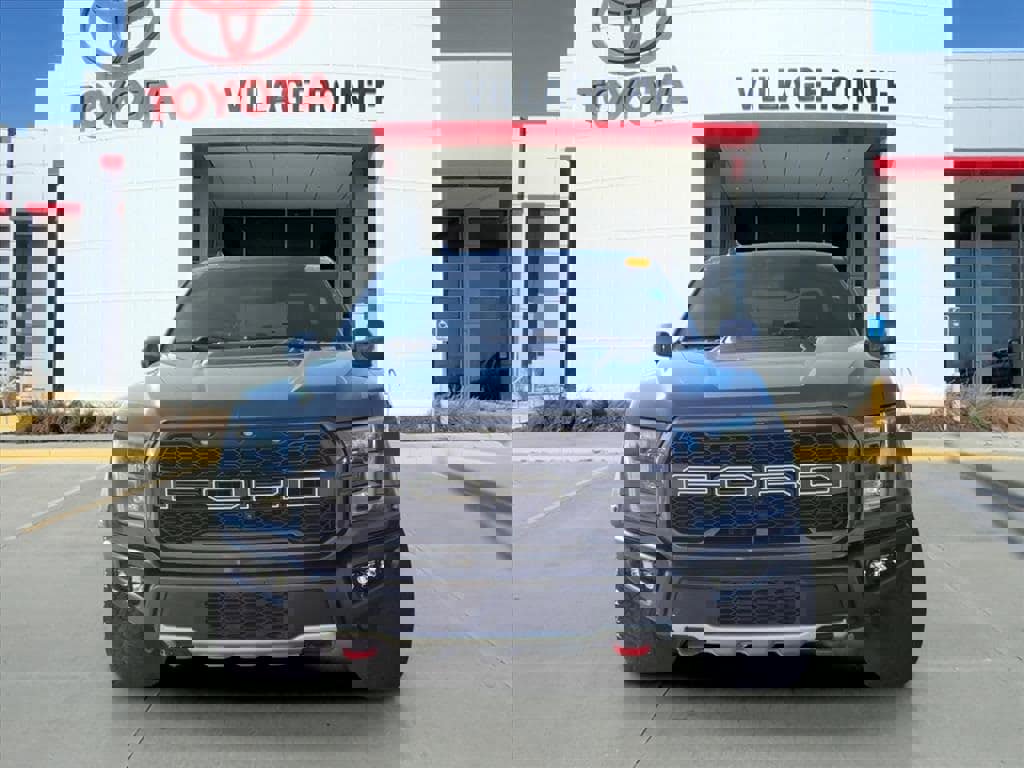 Used 2020 Ford F150 Raptor w/ Equipment Group 802A Luxury image 2