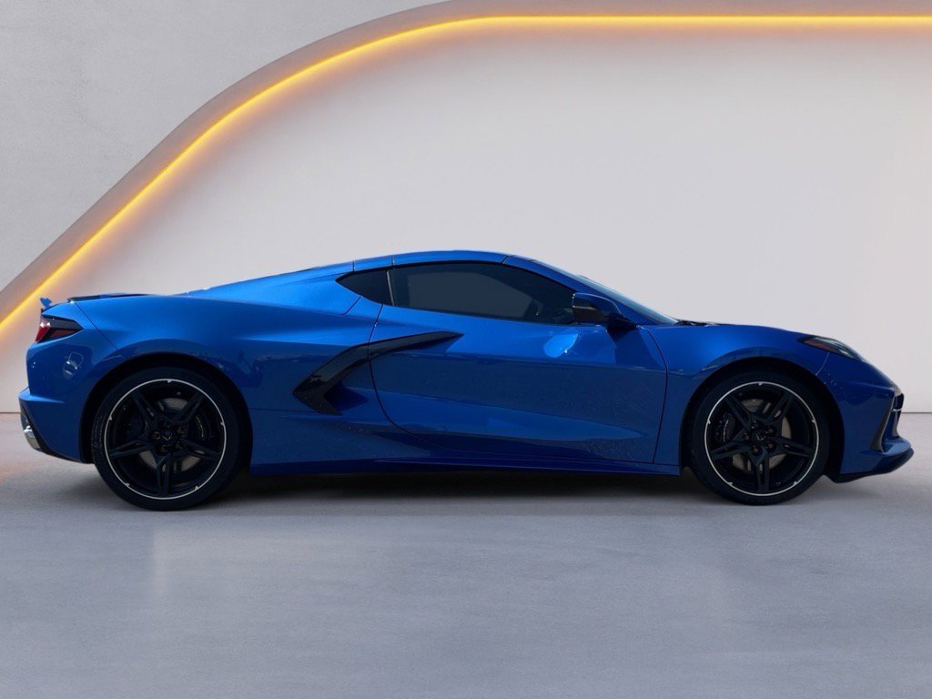 Used 2020 Chevrolet Corvette Stingray Premium Cpe w/ 3LT Preferred Equipment Group image 8