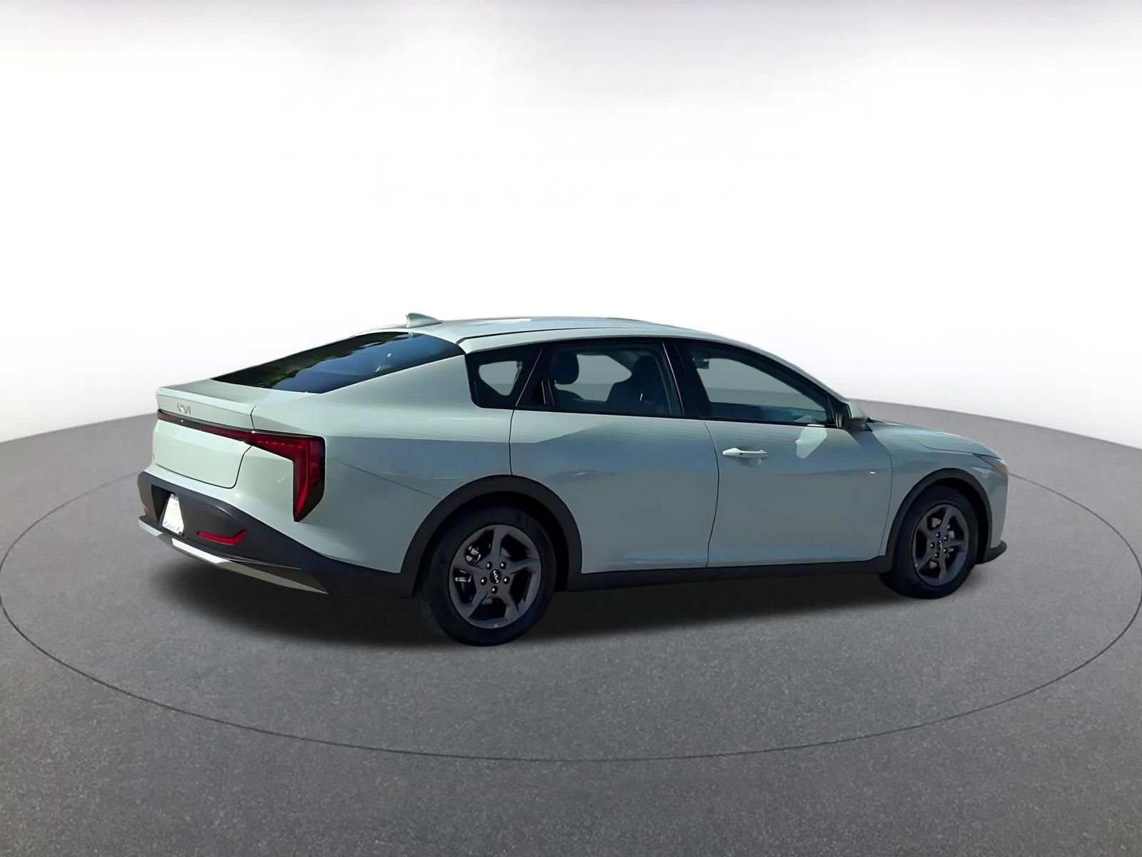 Used 2025 Kia K4 LXS FWD image 15