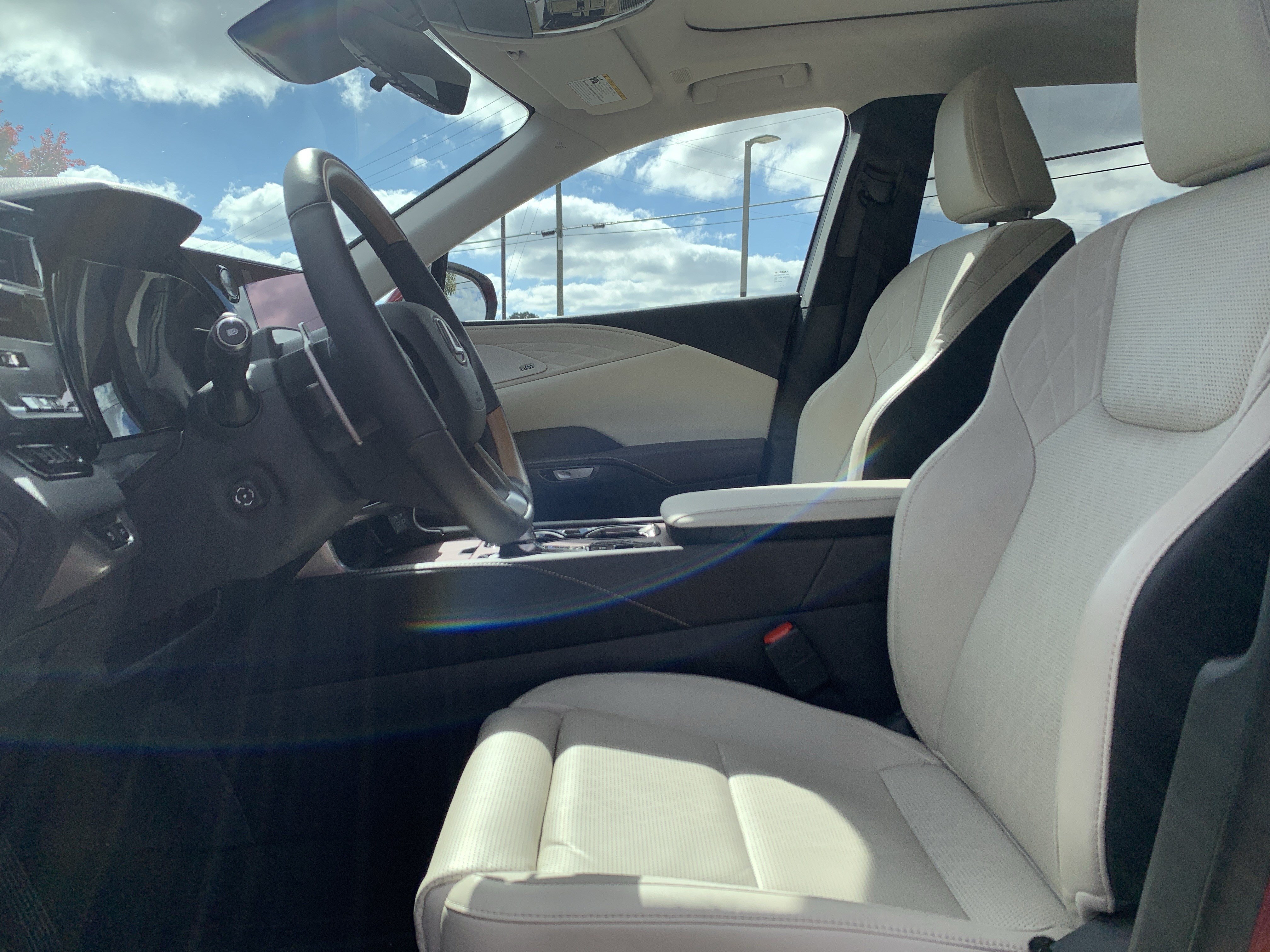 Certified 2025 Lexus RX 350 AWD w/ Convenience Package image 16