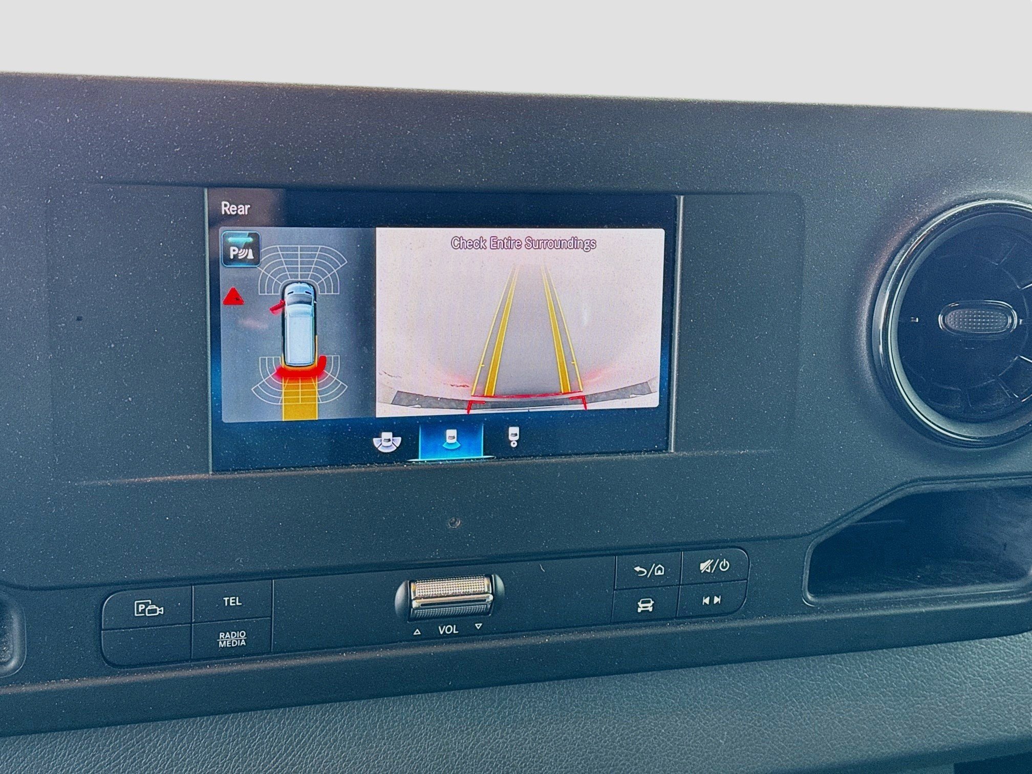 Used 2021 Mercedes-Benz Sprinter 3500 w/ Premium Package image 10