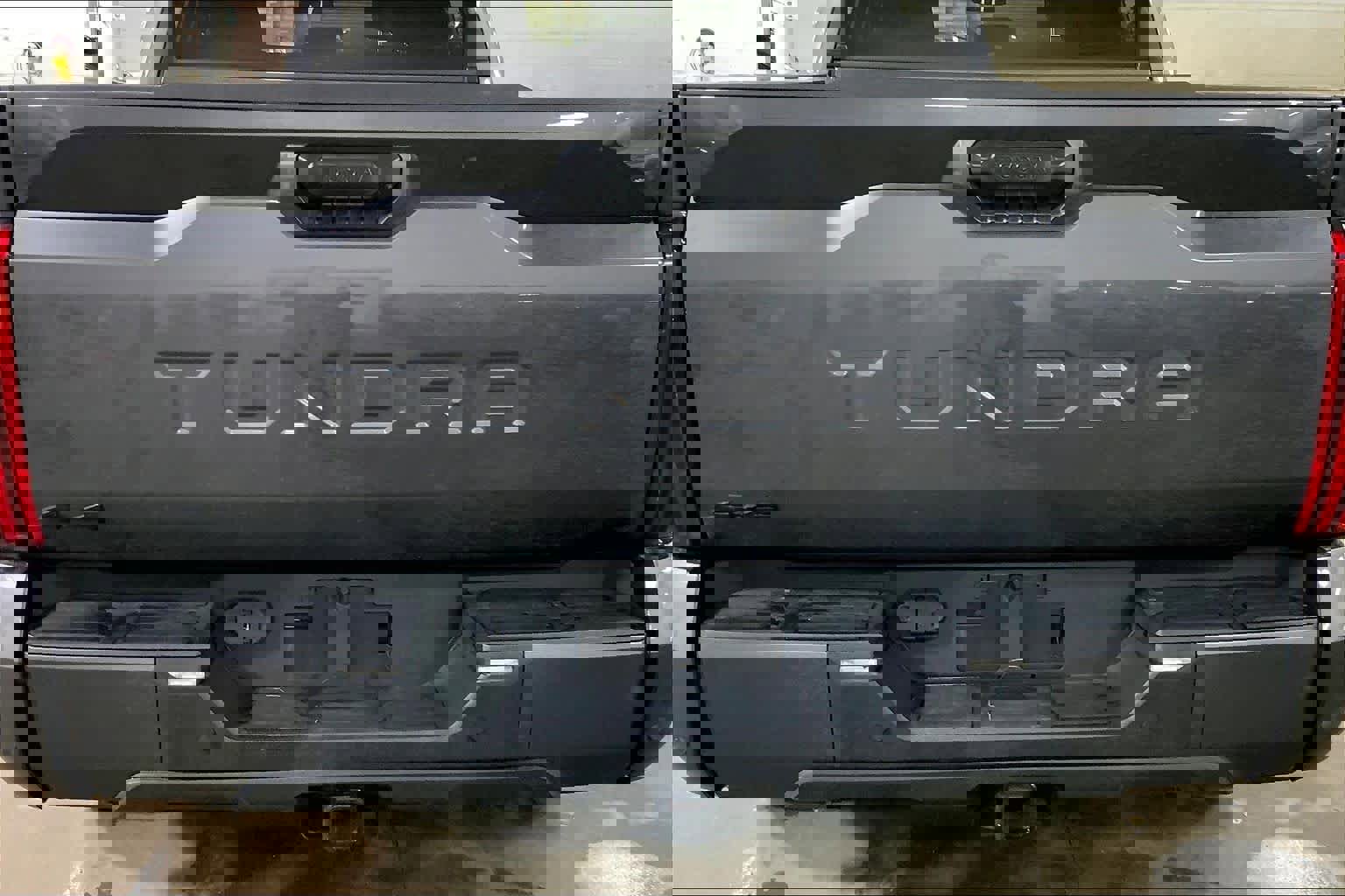 Used 2025 Toyota Tundra SR5 w/ SR5 Convenience Package image 10