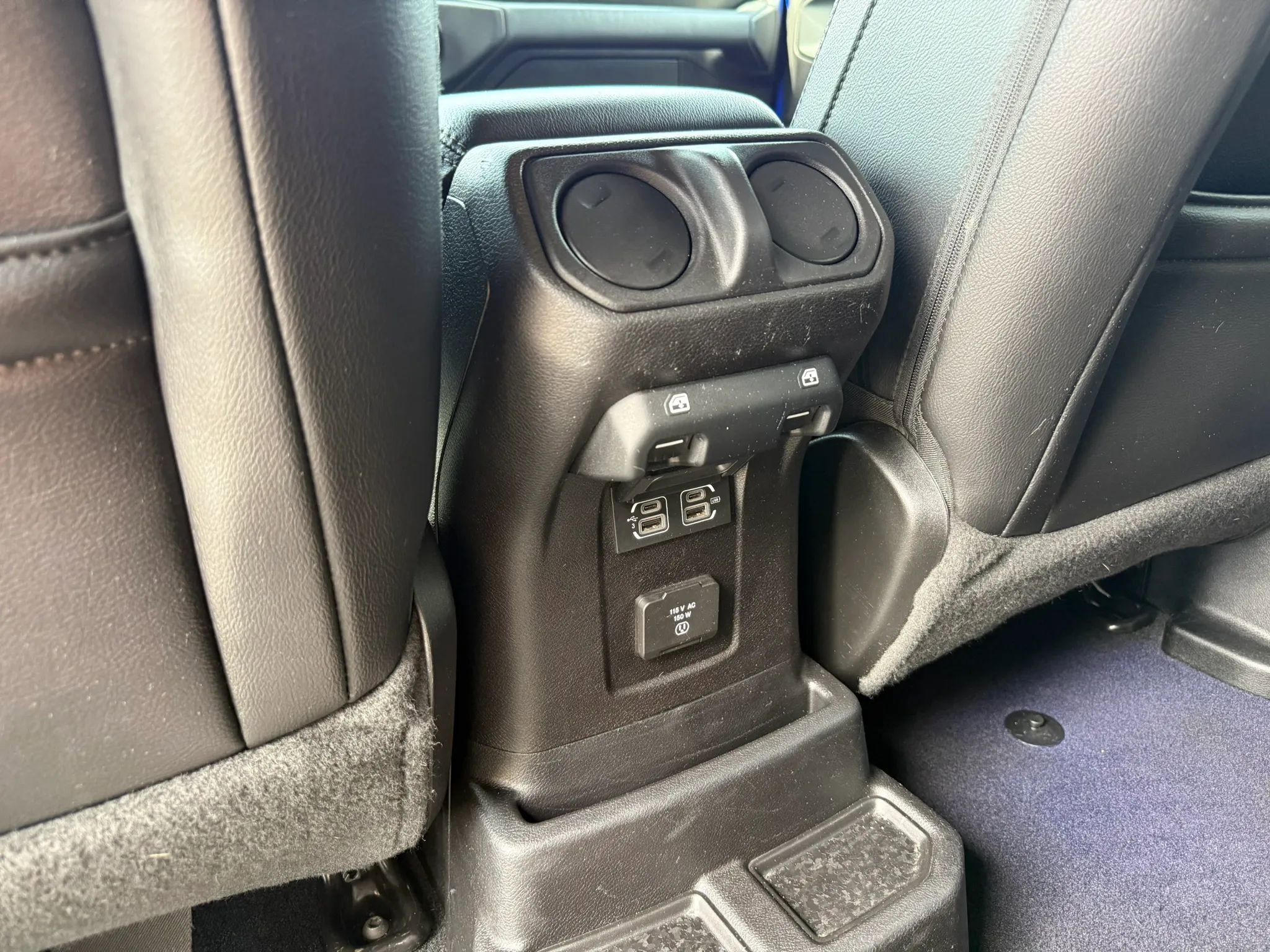 Used 2019 Jeep Wrangler Unlimited Sahara image 33