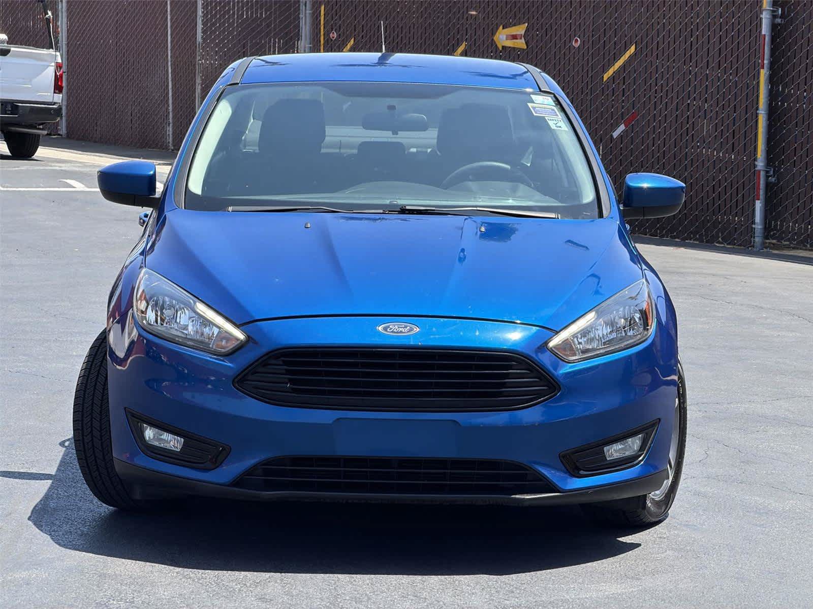 Used 2018 Ford Focus SE w/ SE Appearance Package FWD image 7