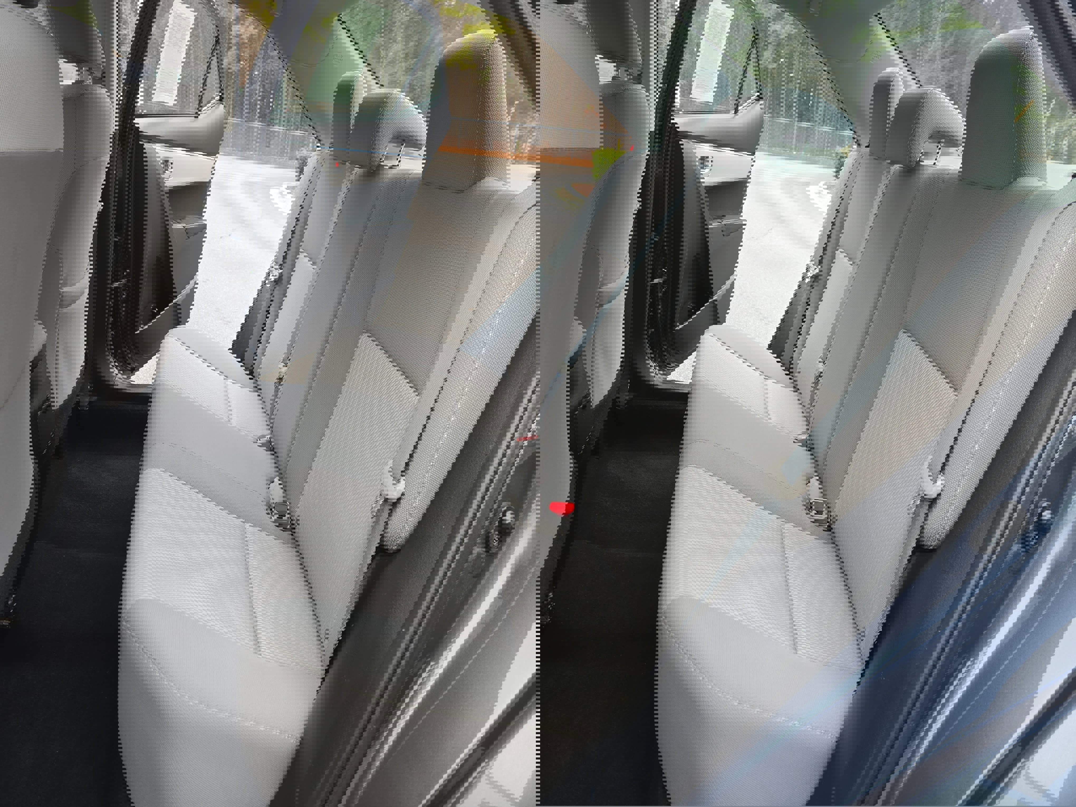 Used 2014 Toyota Corolla LE image 15