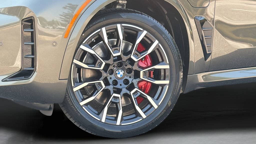 New 2026 BMW X5 xDrive50e image 6