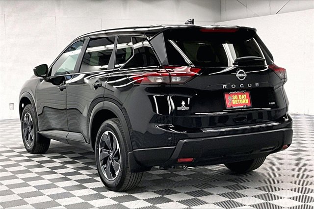 New 2025 Nissan Rogue SV image 3