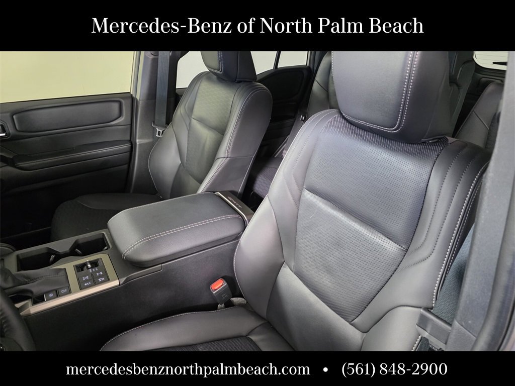 Used 2025 Toyota Land Cruiser w/ Premium Package image 9