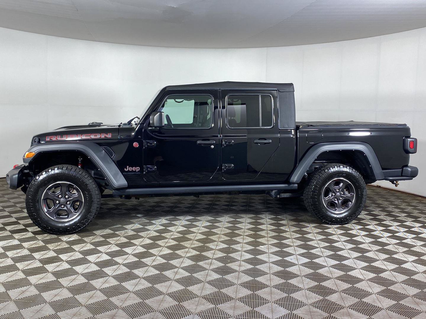 Used 2022 Jeep Gladiator Rubicon AWD/4WD image 8