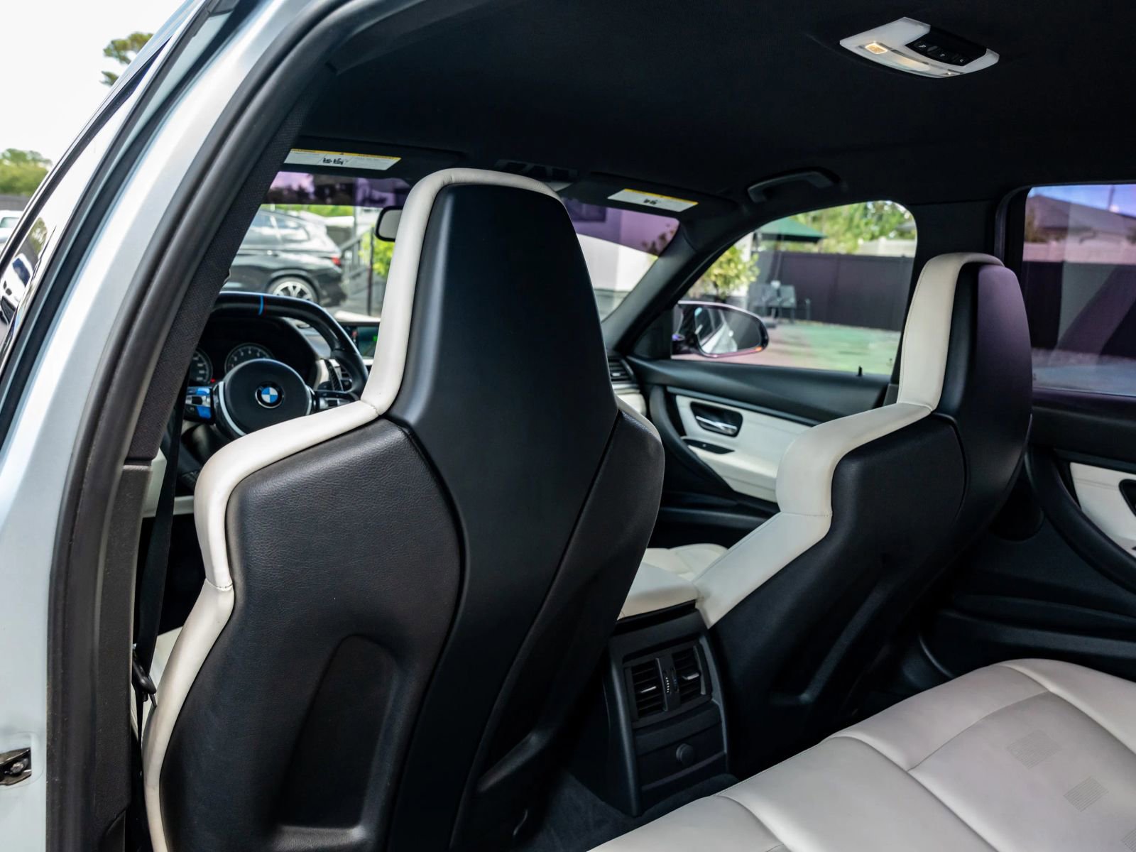 Used 2015 BMW M3 RWD image 43