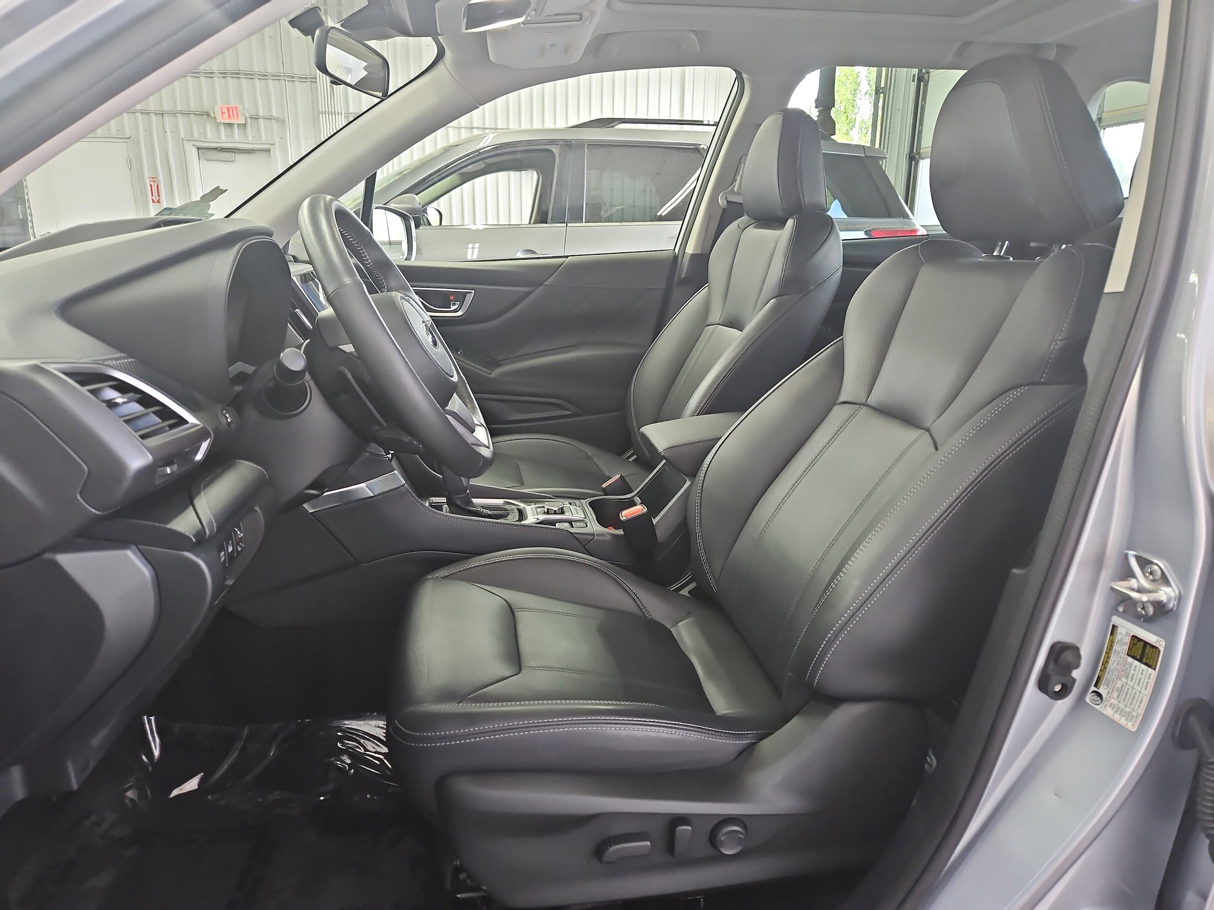 Used 2023 Subaru Forester Touring AWD/4WD image 9