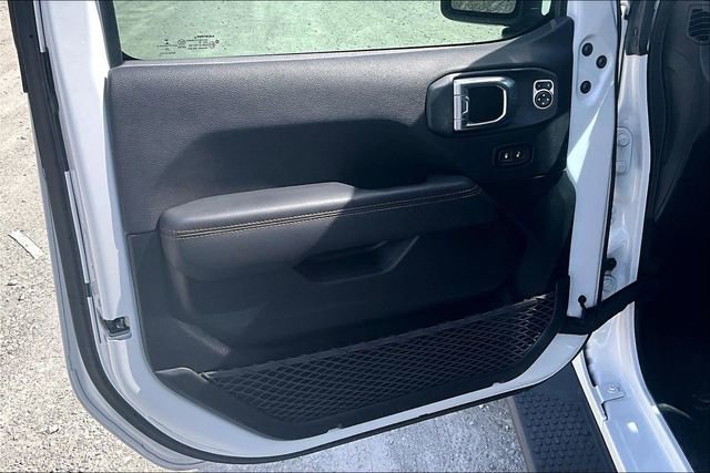 Used 2021 Jeep Wrangler Unlimited Sahara image 23