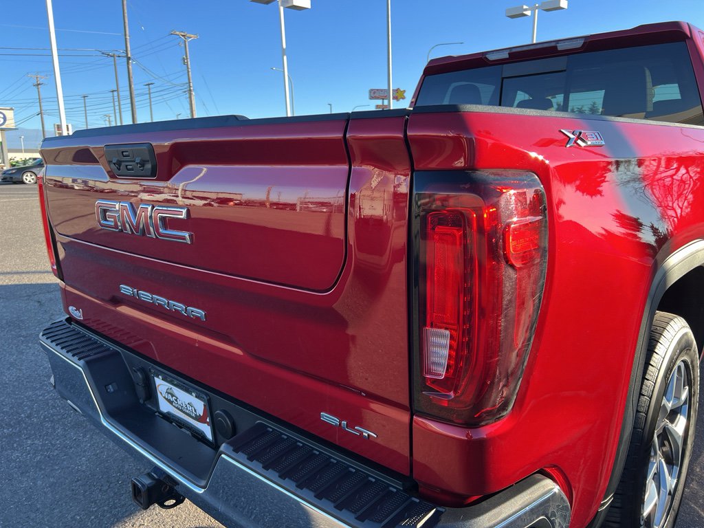 Used 2023 GMC Sierra 1500 SLT w/ SLT Premium Package image 11