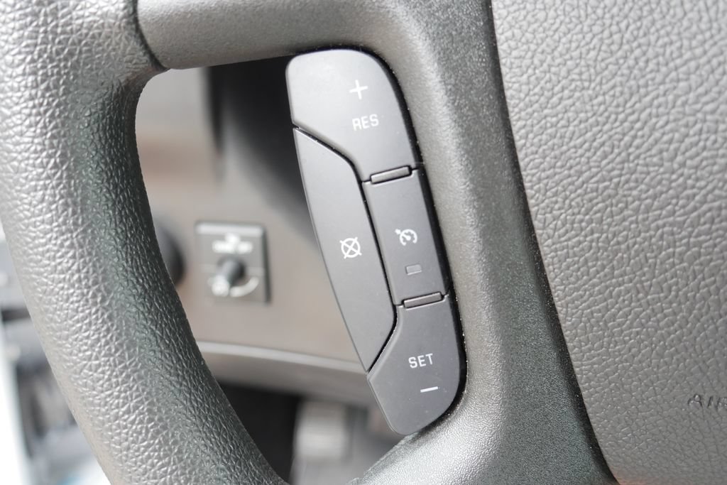 Used 2025 Chevrolet Express 3500 LS RWD image 13