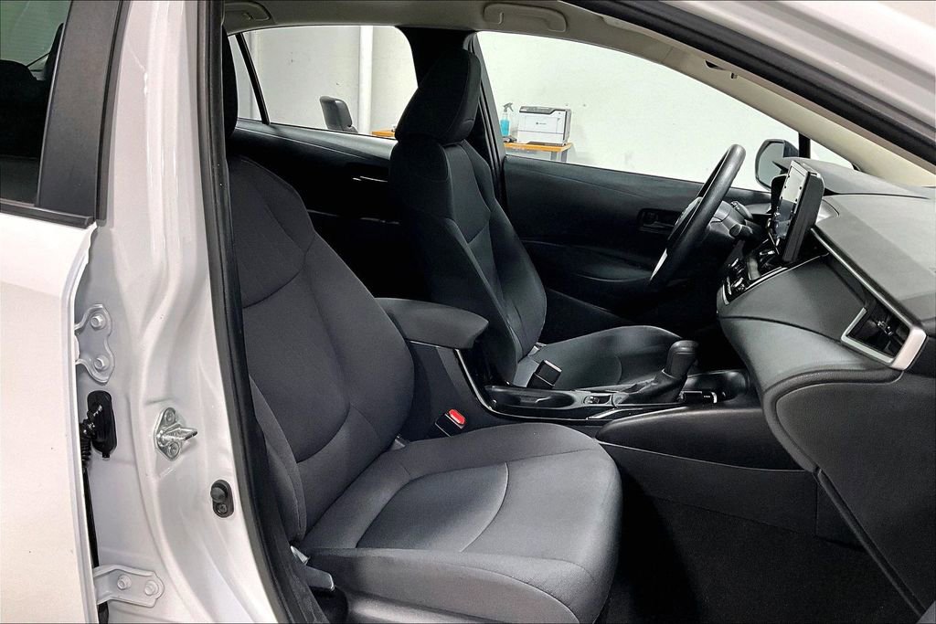 Used 2022 Toyota Corolla LE image 10