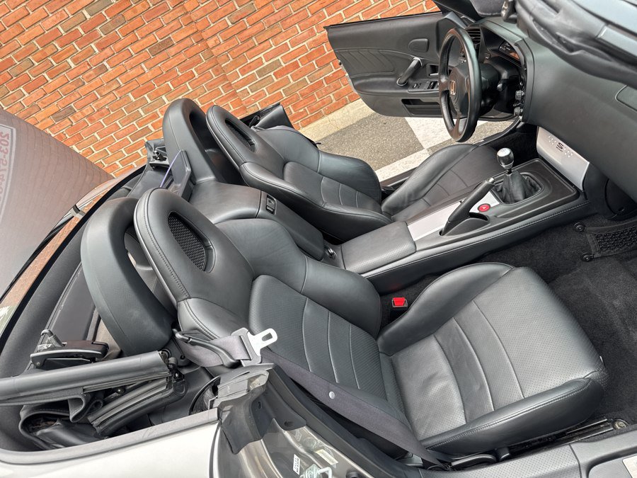 Used 2004 Honda S2000 image 59
