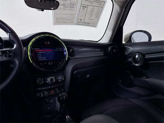 Used 2022 MINI Cooper 4-Door Hardtop image 24