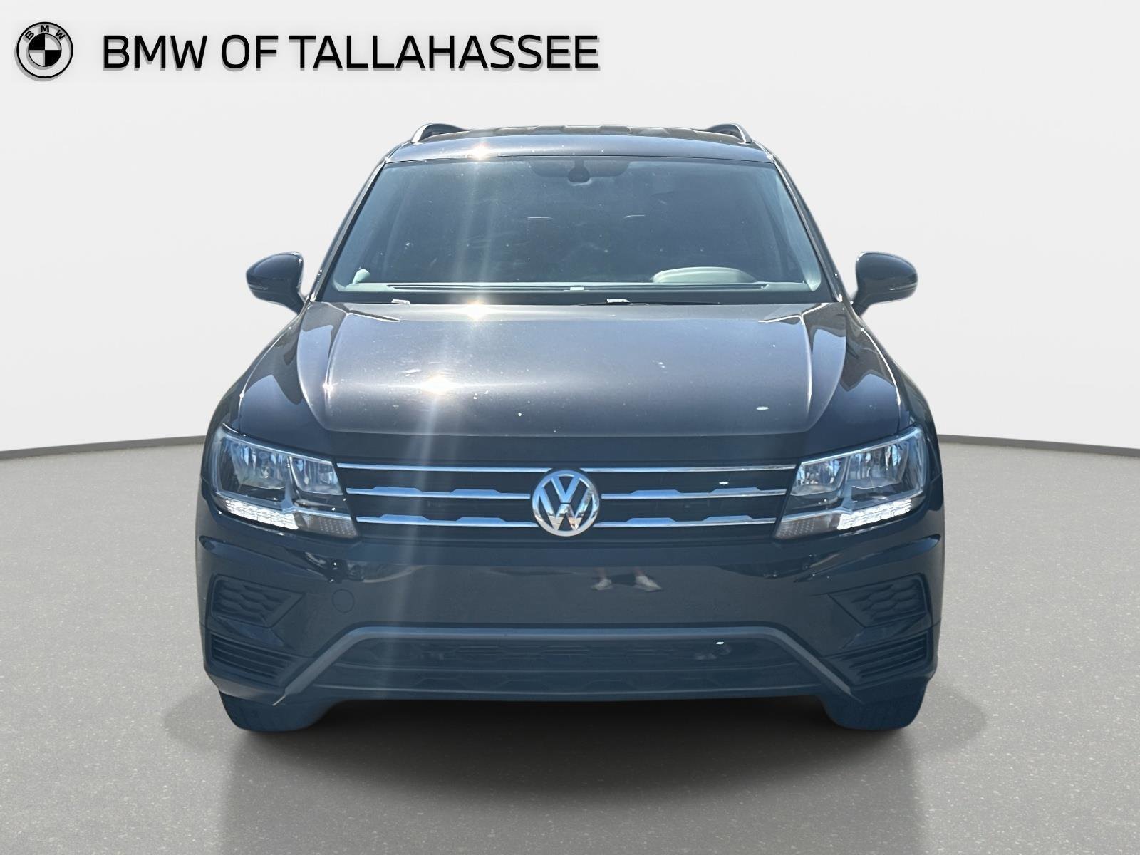 Used 2020 Volkswagen Tiguan SE image 2