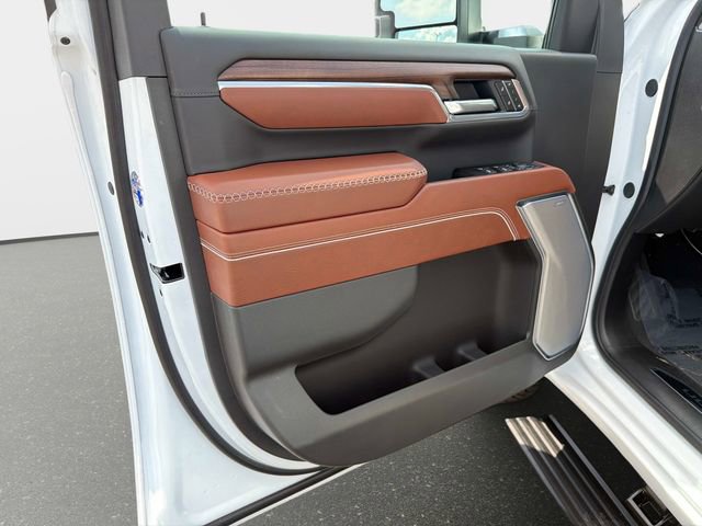 New 2026 GMC Sierra 2500 Denali Ultimate AWD/4WD image 17