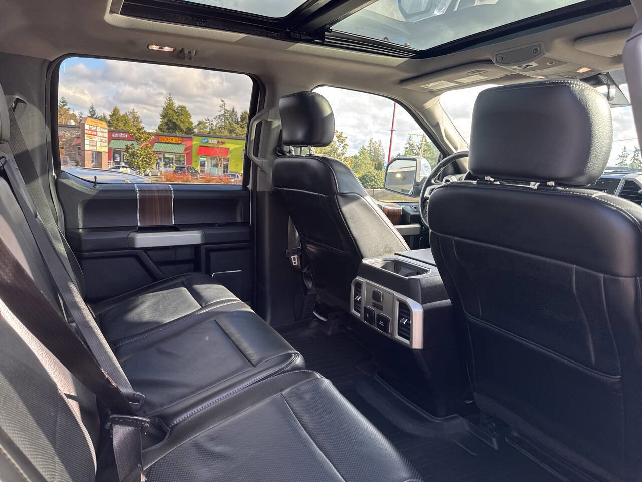 Used 2017 Ford F150 Lariat w/ Equipment Group 502A Luxury image 15