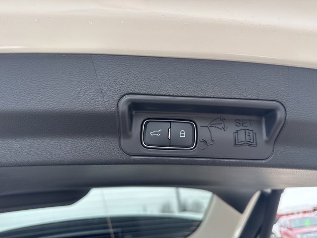 New 2026 Ford Explorer Active w/ Active Comfort Package image 13